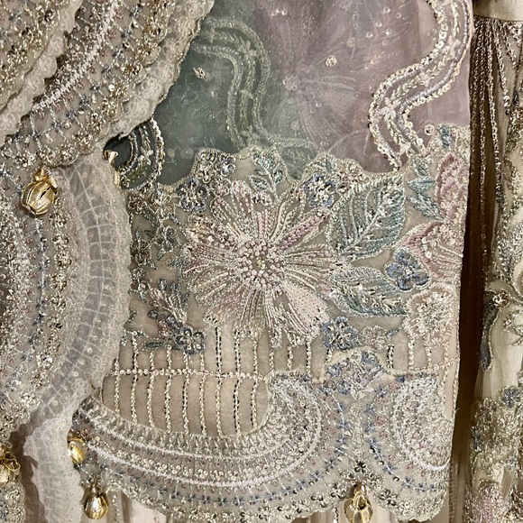 Baroque formal gown - Picture 10 of 11